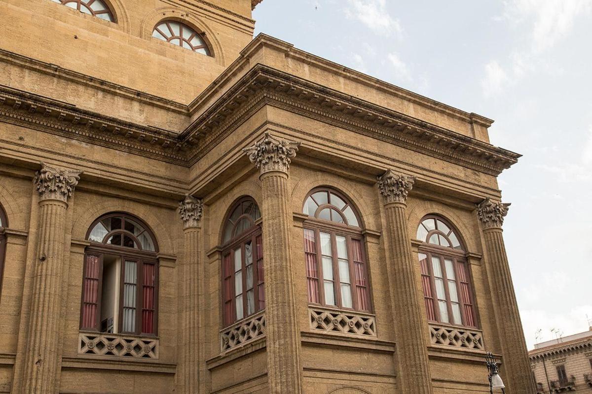 La Dimora Del Massimo Acomodação com café da manhã Palermo Exterior foto